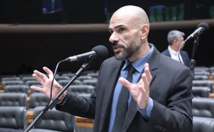 Comissão aprova regras para aumentar proteção de motoristas de aplicativo