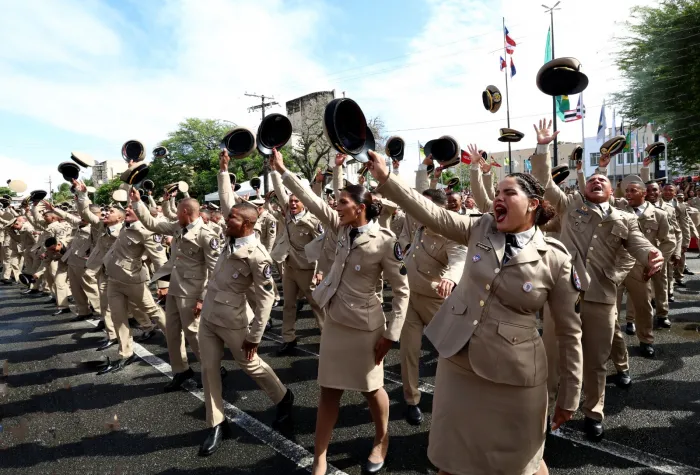 Formatura de 1.441 novos policiais militares fortalece segurança pública na Bahia
