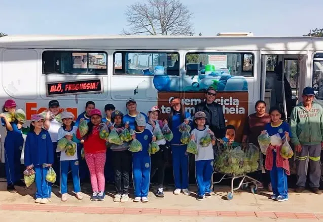 ALUNOS DO CLOTÁRIO PORTUGAL PARTICIPAM DO FEIRA VERDE