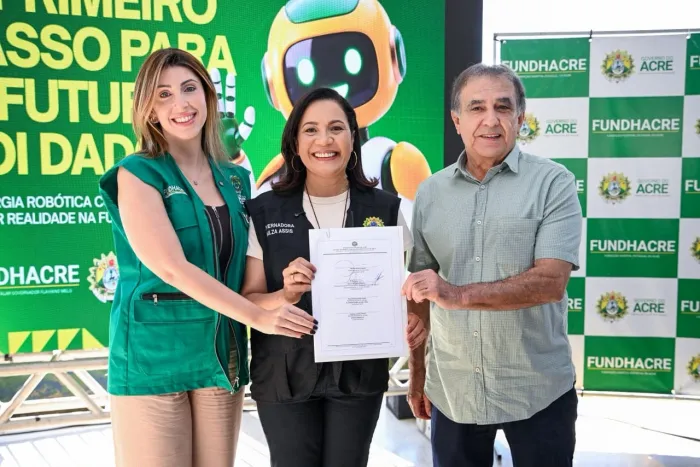 Com Mailza, Acre garante tratamento inédito para mulheres com endometriose e lidera inovação no Norte, ao oferecer cirurgia robótica pelo SUS