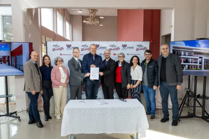 Unioeste celebra primeiro contrato de licenciamento de patente para empresa parceira