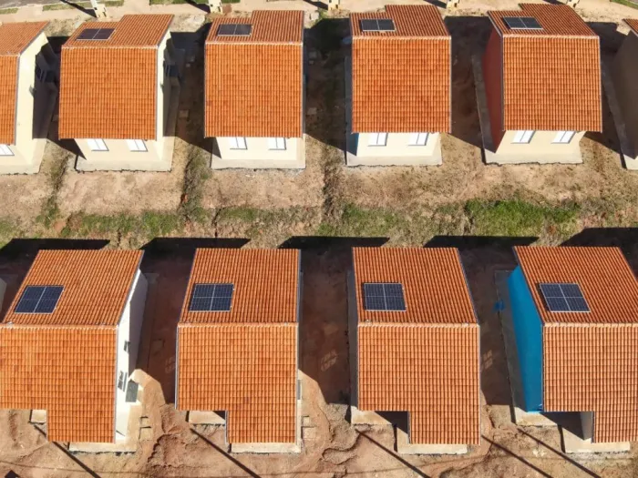A adoção de tecnologias voltadas à eficiência energética e hídrica faz parte das diretrizes da CDHU para os empreendimentos habitacionais. Crédito: Divulgação CDHU