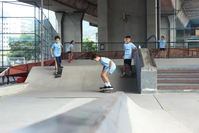 Dia Mundial do Skate: conheça as Vilas Olímpicas que oferecem aulas da modalidade
