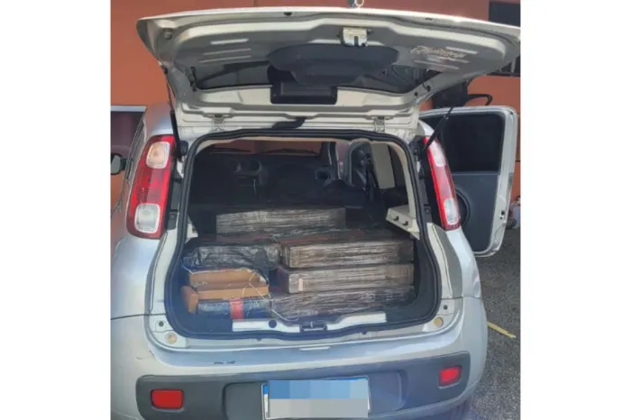 PCPR apreende 400 quilos de maconha em Cândido de Abreu a partir de denúncia anônima