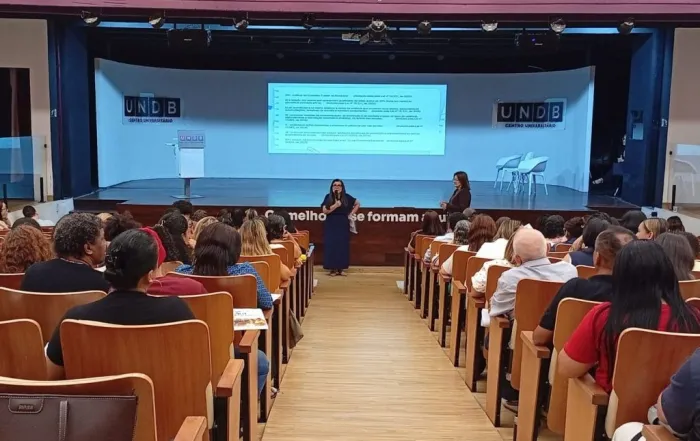 Promotora de justiça enfatizou que gestores escolares devem identificar fragilidades e implementar soluções