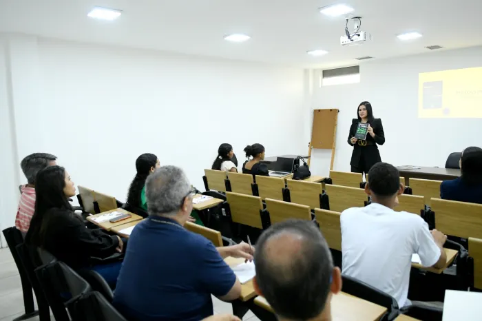 Escola do Legislativo inicia nova turma do curso de Redação Oficial
