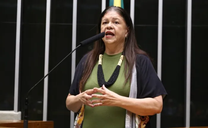 Lei amplia para 12 meses prazo para denúncia de violência doméstica