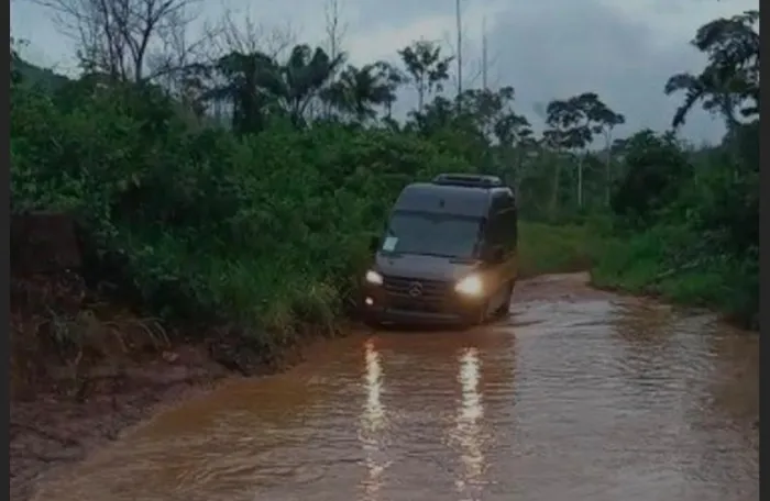  Estrada localizada na Linha 03, Travessão da 02, lado esquerdo, sentido Romin e sentido Netão, na região de Fortaleza, zona rural do município (Foto: Assessoria Parlamentar)