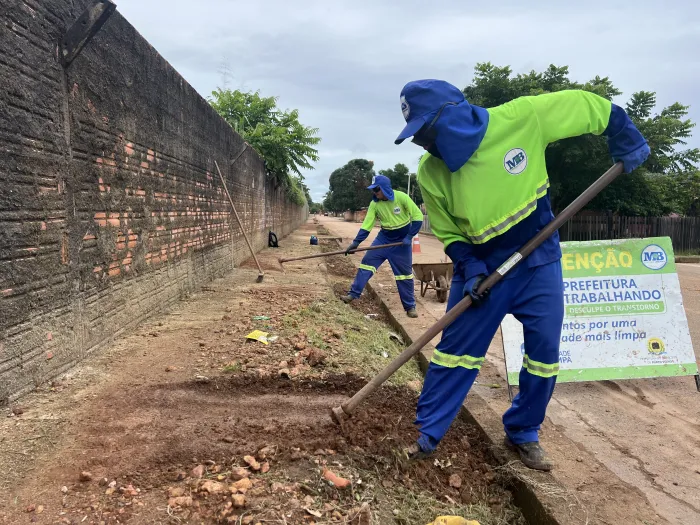 Prefeitura de Porto Velho mobilizou equipes para realizar serviços de limpeza em mais de 15 pontos da cidade
