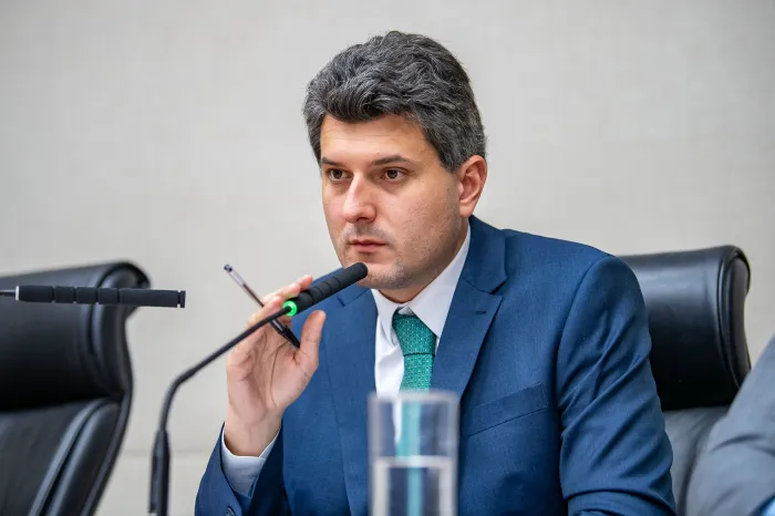 Projeto garante condições mínimas de trabalho para feirantes do DF