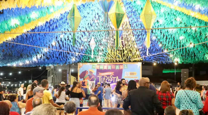 Rua São João recebe ainda mais visitantes durante nova edição da Segundona do Turista