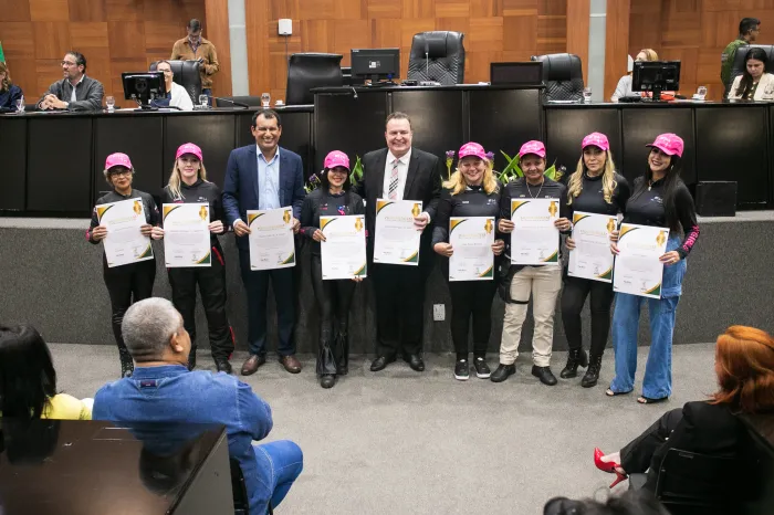 Assembleia Legislativa homenageia defensores da causa animal