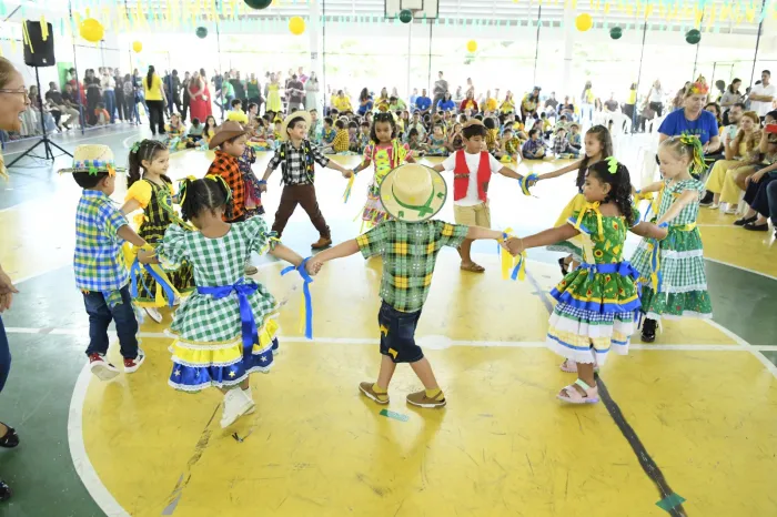 Cultura e Tradição marcam a Manhã Junina da Creche-Escola Sementinha