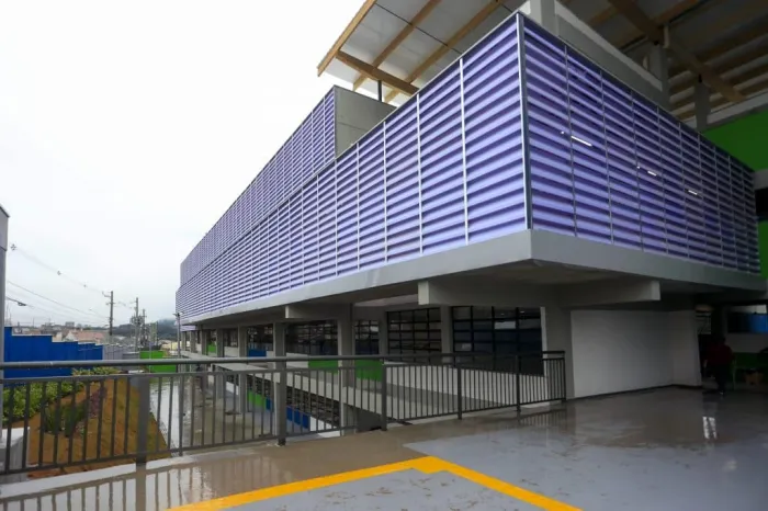 Governo de SP entrega terceira escola da PPP Novas Escolas e anuncia campus integrado da Etec e Fatec em Atibaia