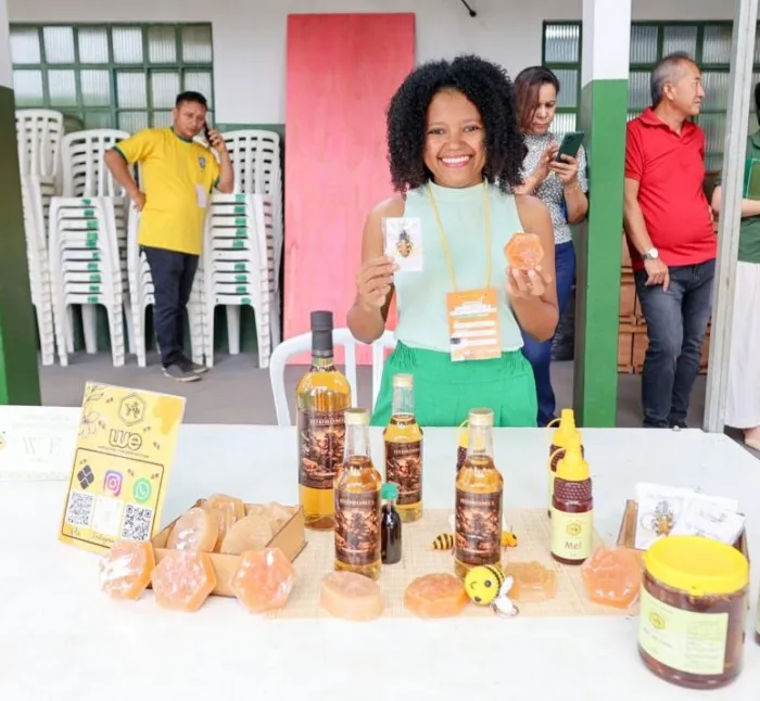Seagri: Prefeitura realiza II Encontro de Apicultores e Meliponicultores e entrega kits para produção de mel
