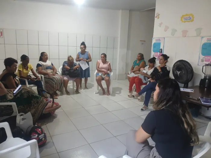 Cras Paulo Freire promove roda de conversa sobre o combate à violência contra as mulheres
