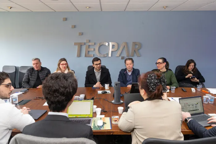 Tecpar inicia processo de transferência de tecnologia de vacinas com biofarmacêutica Sinovac