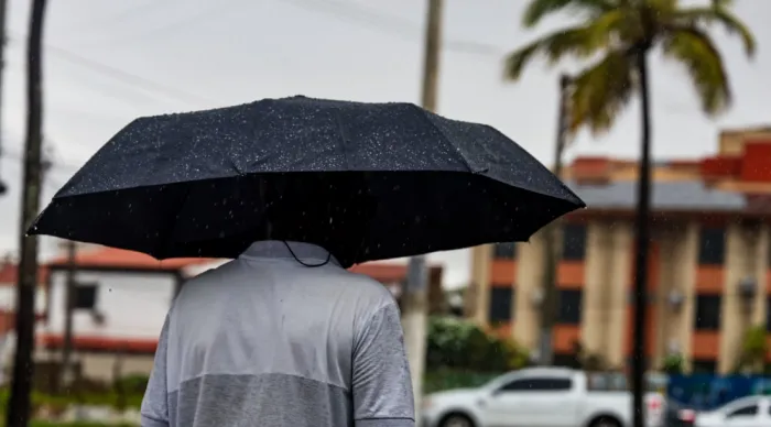 Defesa Civil de Sergipe emite alerta preventivo para chuvas moderadas a intensas até sexta-feira, 26