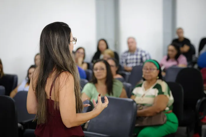 Seduc promove formação sobre atualizações do Plano Nacional de Educação