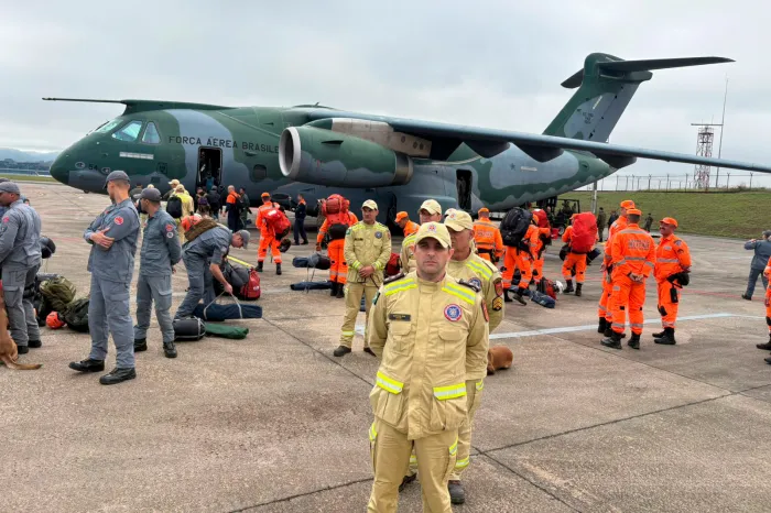 Bombeiros do Paraná embarcam para socorrer vítimas do terremoto na Venezuela