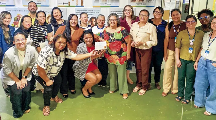 Conselho Estadual da Assistência social realiza 6ª sessão ordinária e homenageia conselheira por 12 anos de atuação