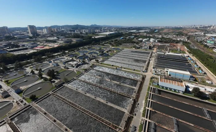 Com ‘superbombas’, maior estação de tratamento de esgoto da América Latina, na Grande SP, avança para ficar ainda maior 
