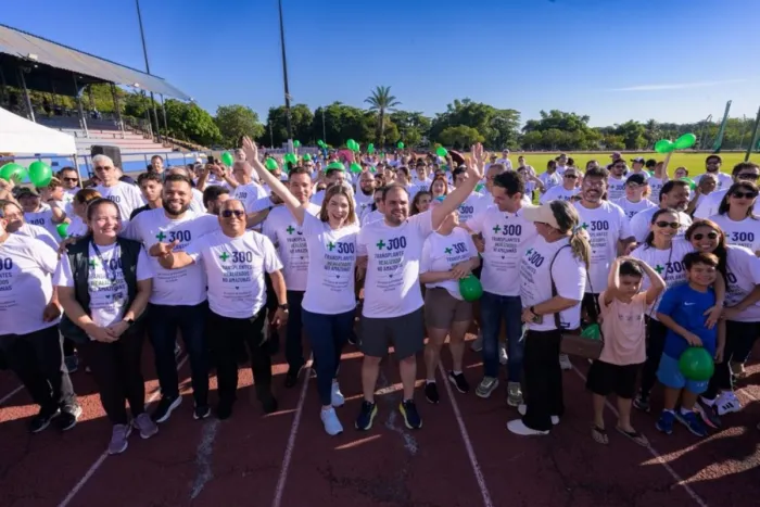 Hospital faz caminhada por 300 transplantes renais