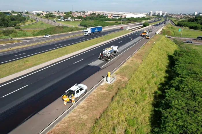 As obras no Sistema Anhanguera-Bandeirantes já geraram 892 empregos diretos e indiretos e operam principalmente no período noturno (das 22h às 5h) – Foto: Divulgação/Governo de São Paulo
