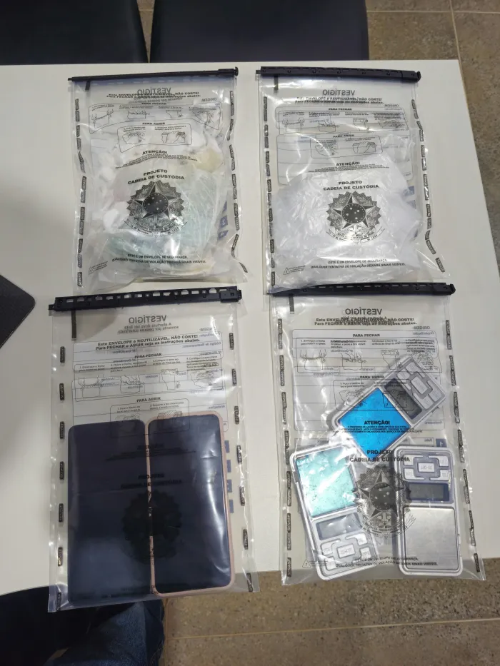 Denúncias anônimas levaram à apreensão de cocaína e à prisão em flagrante de um casal investigado por tráfico de drogas - 26/06/2026 - Fonte/Crédito: Ascom - PCBA