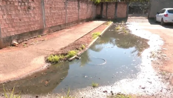 Prefeitura de Sinop intensifica fiscalização e atua para solucionar descarte irregular de esgoto no Residencial Vila Lobos