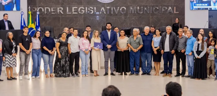 Deputado Jean Oliveira homenageia ex-vereador durante sessão solene itinerante da Alero em Vilhena