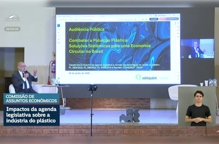Esperidião Amin discursa durante a audiência pública - Foto: Reprodução/Tv Senado
