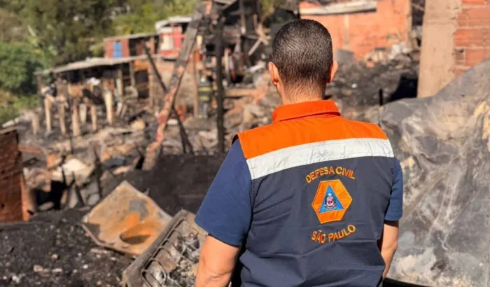 Defesa Civil de São Paulo atua em área atingida pelo terremoto na Venezuela