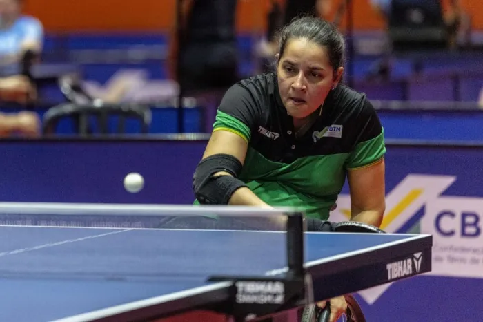 Em Pequim, a medalhista paralímpica Cátia Oliveira compete no Mundial de tênis de mesa antes de faturar o bronze. Foto: Divulgação/CPB