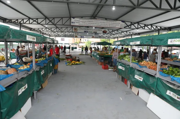 Governo do Estado entrega Mercado Municipal requalificado e autoriza novo frigorífico para fortalecer a economia de Camacã