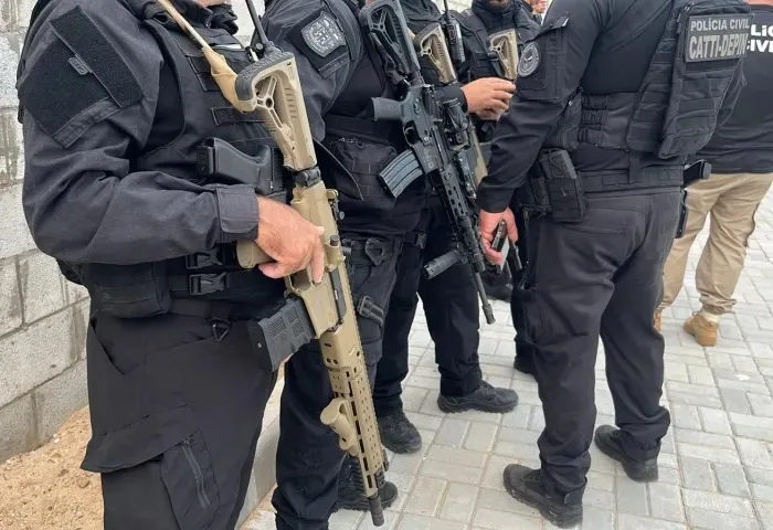A ação da Polícia Civil mira organizações criminosas investigadas por homicídios relacionados à disputa por territórios de grupos criminosos em Juazeiro - 30/06/2026 - Fonte/Crédito: ASCOM PCBA