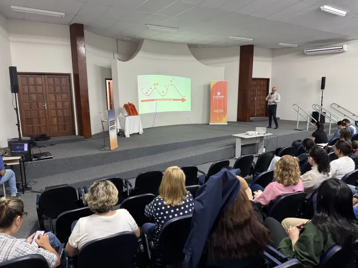 Servidores participam de palestra sobre educação financeira