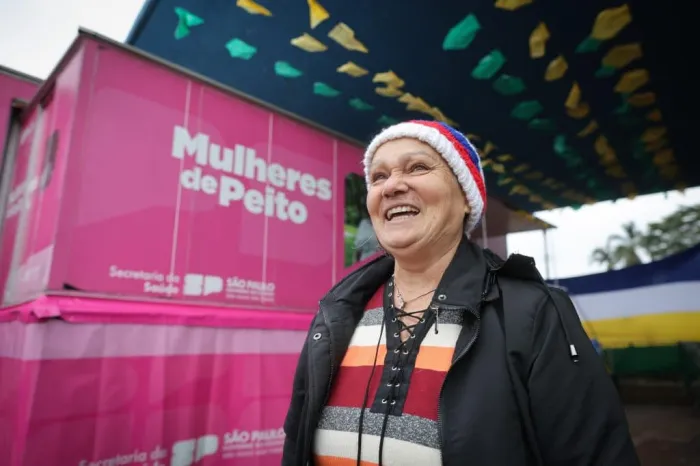 Governo de SP leva exames gratuitos de mamografia a paulistas com o programa Mulheres de Peito 