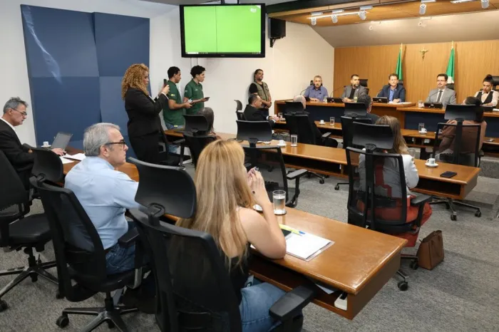 Frente Parlamentar do Varejo aprova nota técnica e cria comitê para estudar propostas