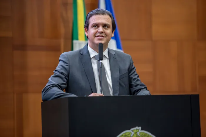 Thiago Silva na ALMTFoto: GILBERTO LEITE/SECRETARIA DE COMUNICAÇÃO SOCIAL