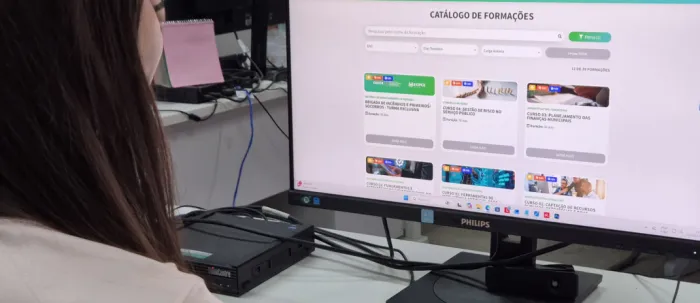 Cursos EAD da EGPCE ultrapassam 54 mil matrículas em 18 meses