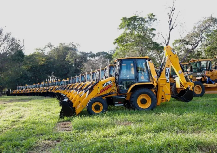Governo de SP entrega máquinas para ampliar apoio a produtores rurais da região de Presidente Prudente