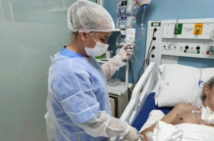 Hospitais públicos e particulares deverão incluir rotinas preventivas em todos os casos de internação - Foto: Fernanda Luvizotto/Feas