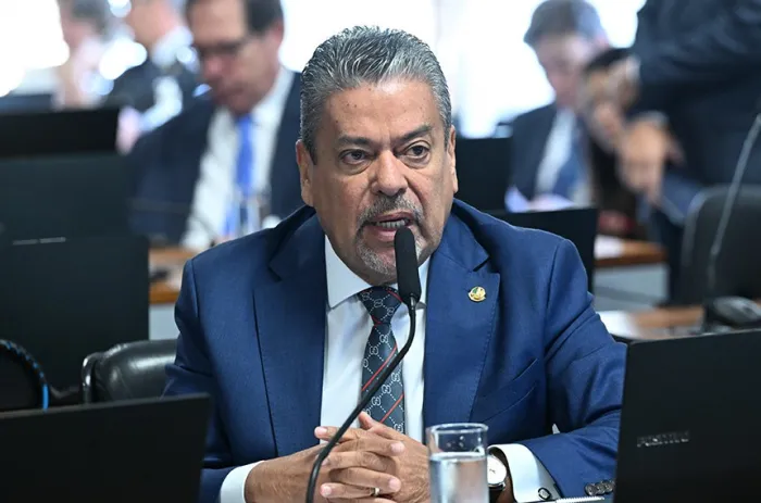 O senador Dr. Hiran relatou o projeto - Foto: Geraldo Magela/Agência Senado