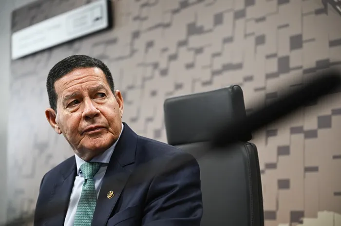 CCT aprova 40 concessões e renovações para emissoras de rádio