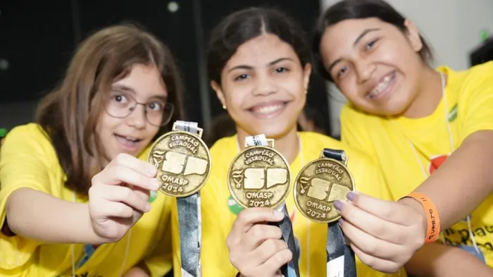Educação premia 117,8 mil estudantes na terceira Olimpíada de Matemática das Escolas Estaduais