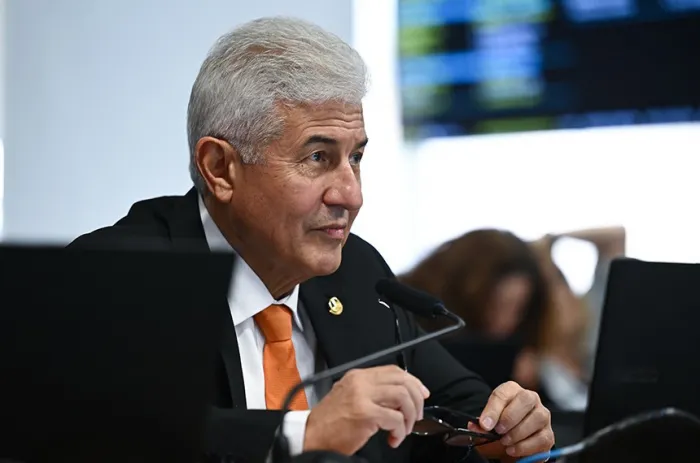 O senador Astronauta Marcos Pontes relatou o projeto da senadora Damares Alves - Foto: Saulo Cruz/Agência Senado