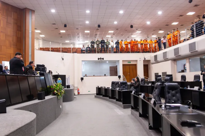 Servidores do Corpo de Bombeiros e da Polícia Militar compareceram ao Plenário para acompanhar a votaçãoFoto: MARCOS LOPES/ALMT
