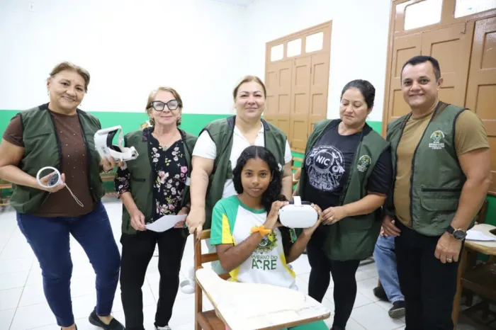 Educação do Acre leva atividades de inovação e robótica à escola Major João Câncio