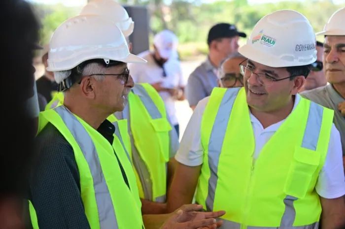 Rafael Fonteles vistoria obras do Parque de Eventos e destaca desenvolvimento de Ribeiro Gonçalves